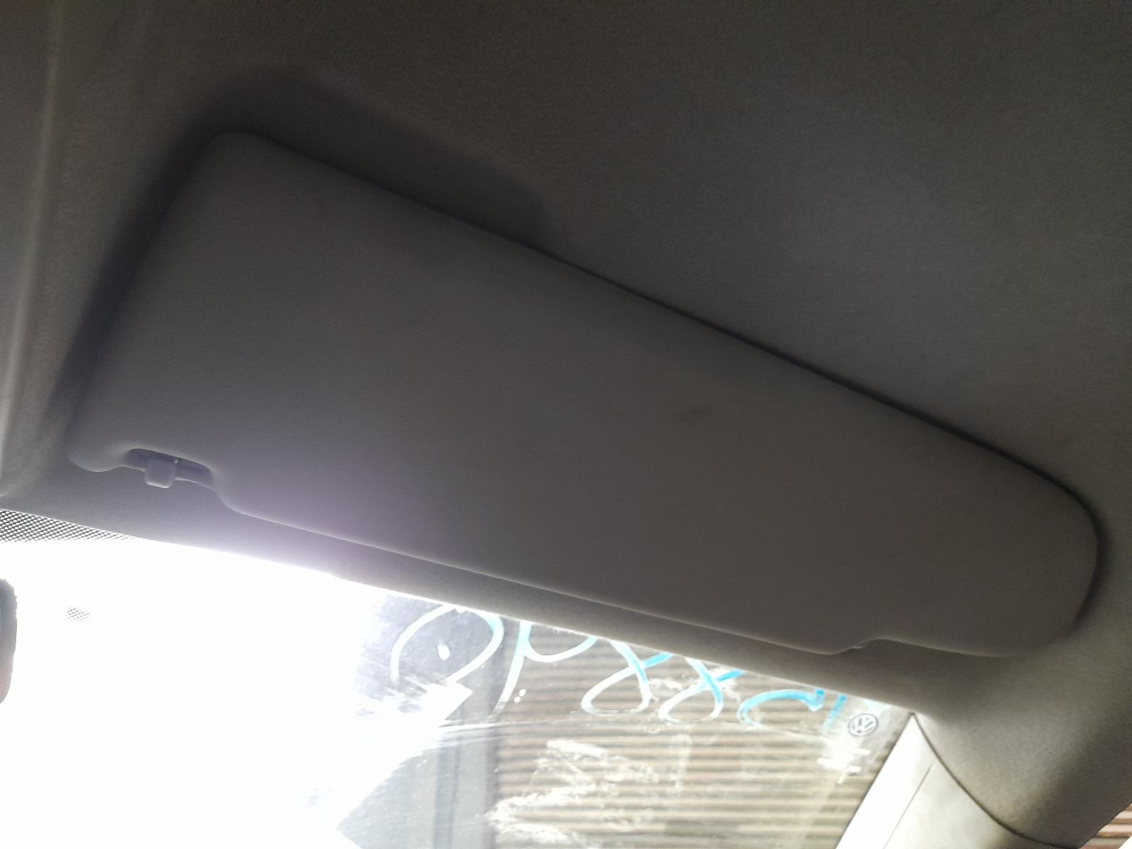 View Auto part Right Front Hub Assembly Volkswagen Transporter 2014