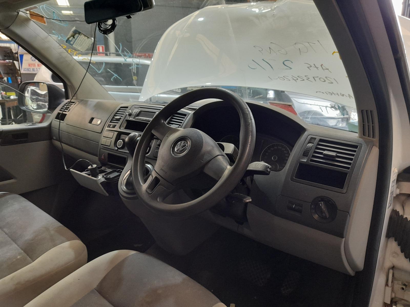 View Auto part Right Front Hub Assembly Volkswagen Transporter 2014