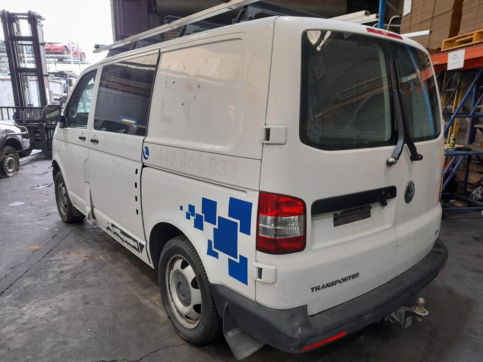 View Auto part Left Door Mirror Volkswagen Transporter 2014