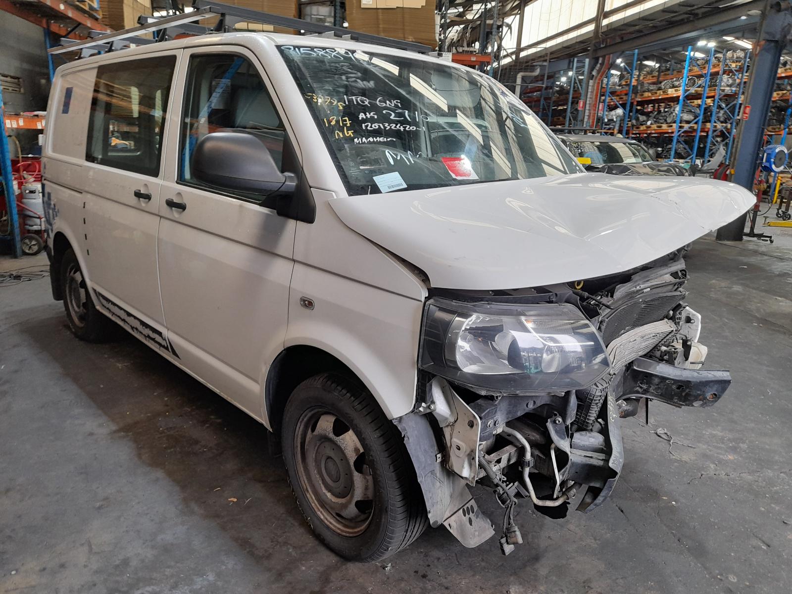 View Auto part Right Front Hub Assembly Volkswagen Transporter 2014