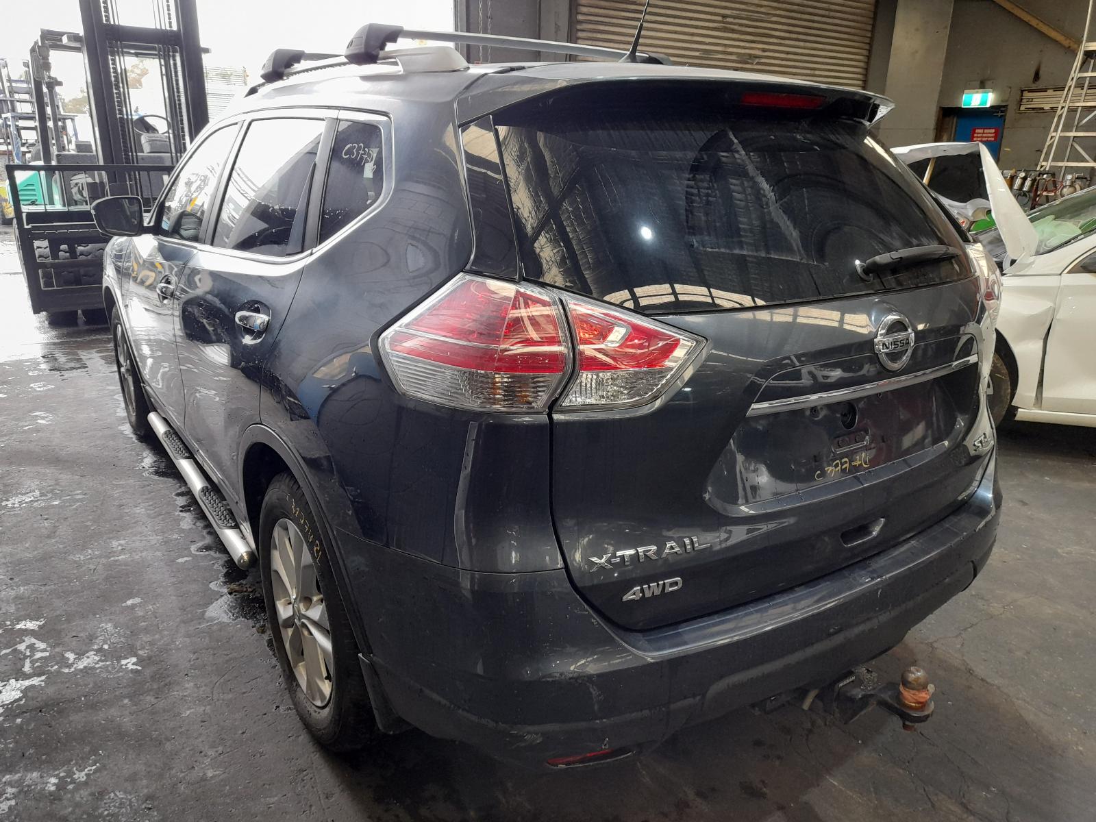 View Auto part Wiper Motor Nissan Xtrail 2015