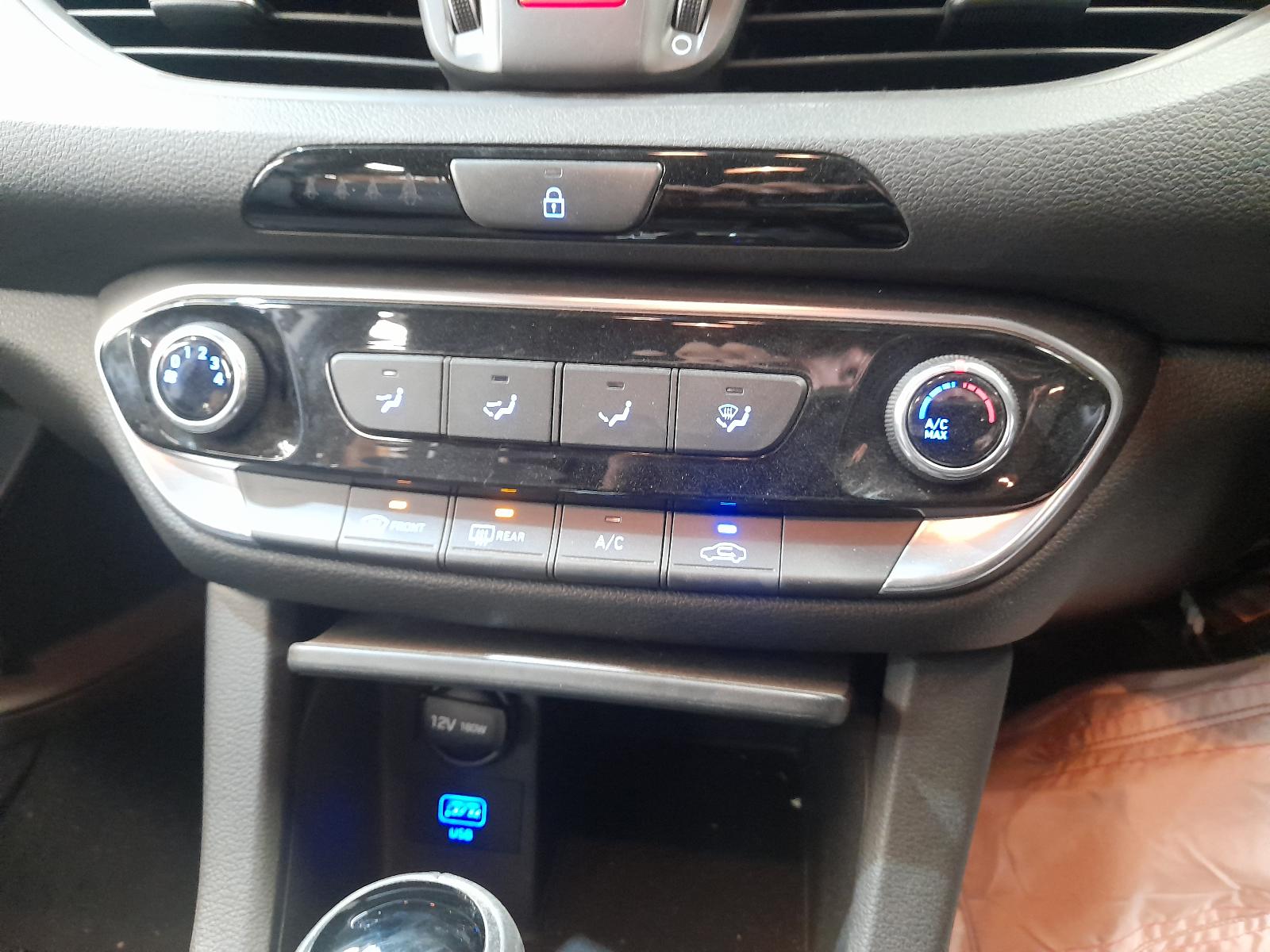 2020 Hyundai I30 Left Taillight View Auto part Left Taillight Hyundai I30 2020