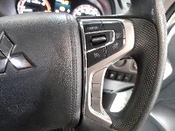 View Auto part Right Headlamp Mitsubishi Triton 2021