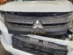 View Auto part Right Headlamp Mitsubishi Triton 2021