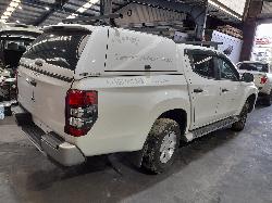View Auto part Right Headlamp Mitsubishi Triton 2021