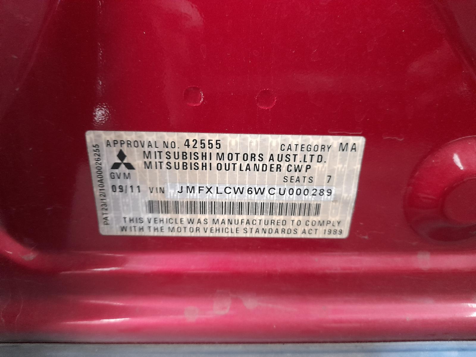 View Auto part Left Taillight Mitsubishi Outlander 2011