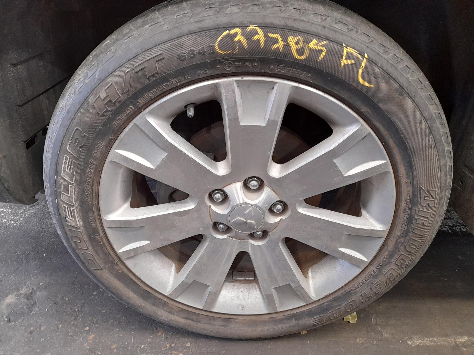 View Auto part Left Taillight Mitsubishi Outlander 2011