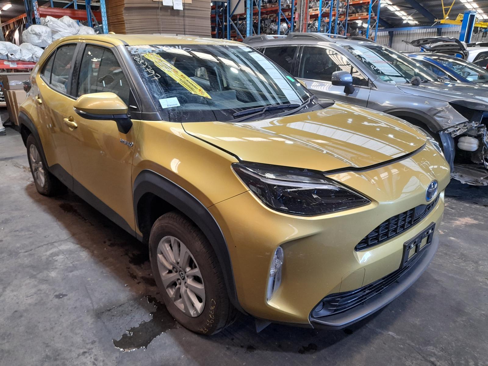 View Auto part Inverter Toyota Yaris Cross 2022