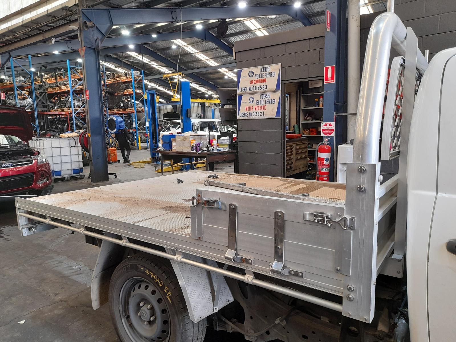 View Auto part Throttle Body Toyota Hilux 2017