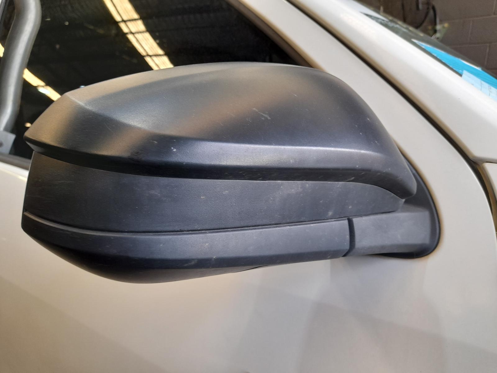 View Auto part Throttle Body Toyota Hilux 2017