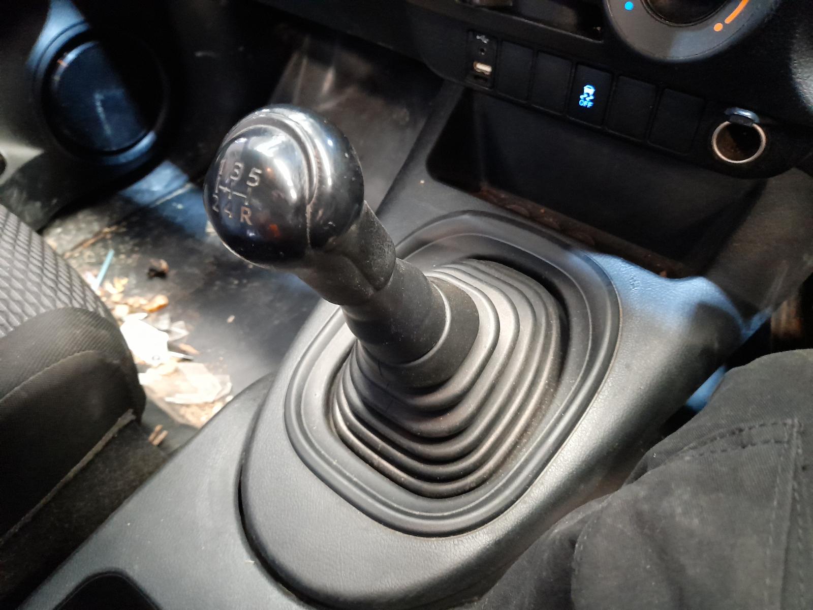 View Auto part Throttle Body Toyota Hilux 2017