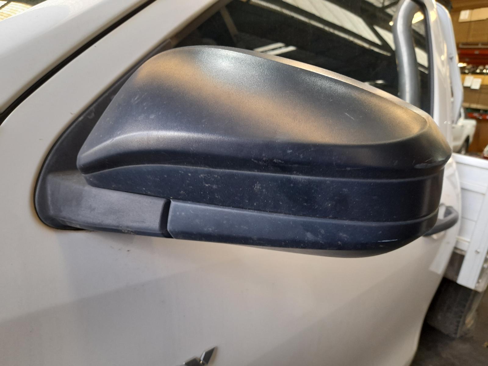 View Auto part Throttle Body Toyota Hilux 2017