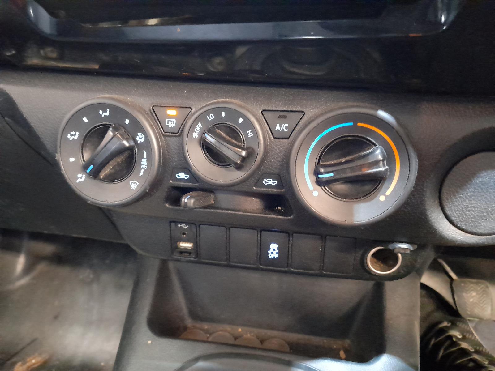 View Auto part Throttle Body Toyota Hilux 2017