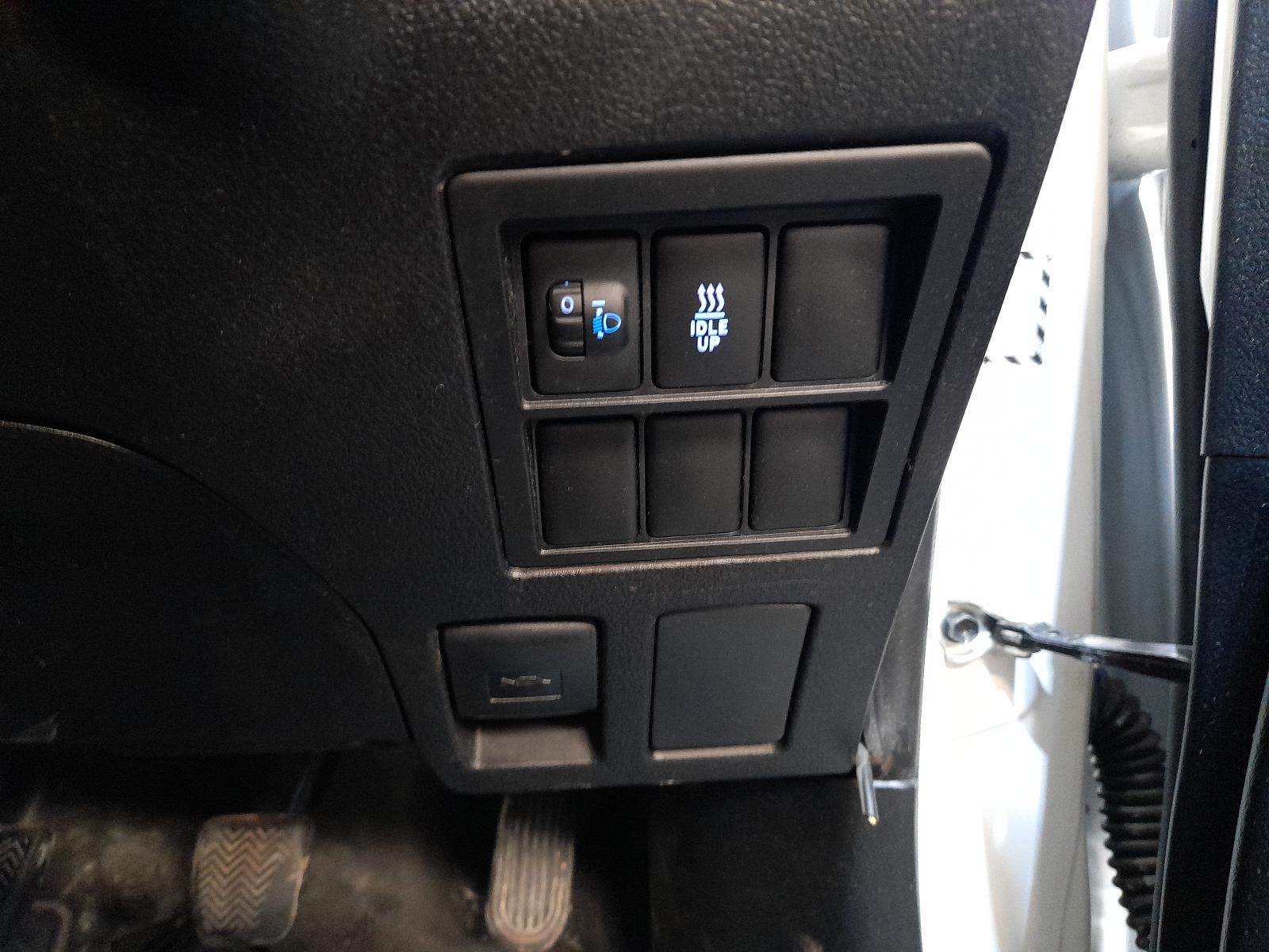 View Auto part Throttle Body Toyota Hilux 2017