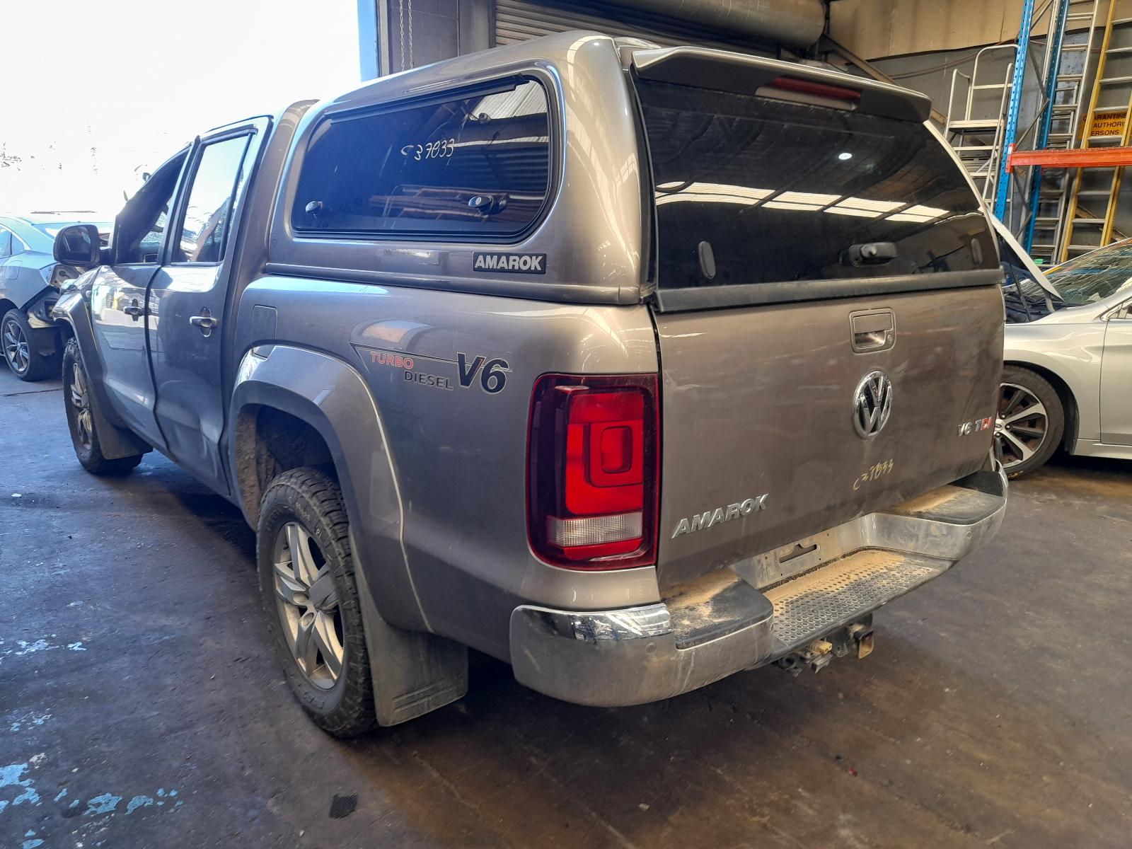 View Auto part Tonneau/Cover Volkswagen Amarok 2017