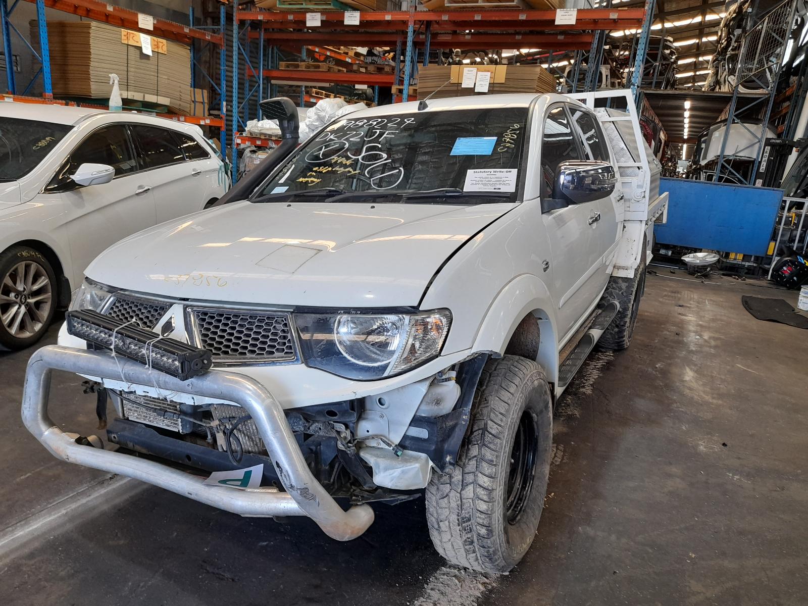 View Auto part Engine Mitsubishi Triton 2013