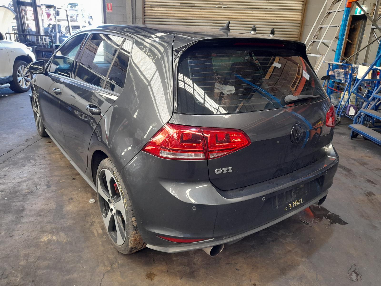 View Auto part Left Front Door Window Volkswagen Golf 2014