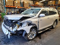 View Auto part A/C Condenser Toyota Kluger 2011