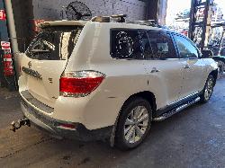 View Auto part A/C Condenser Toyota Kluger 2011
