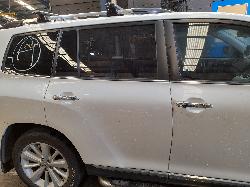 View Auto part A/C Condenser Toyota Kluger 2011