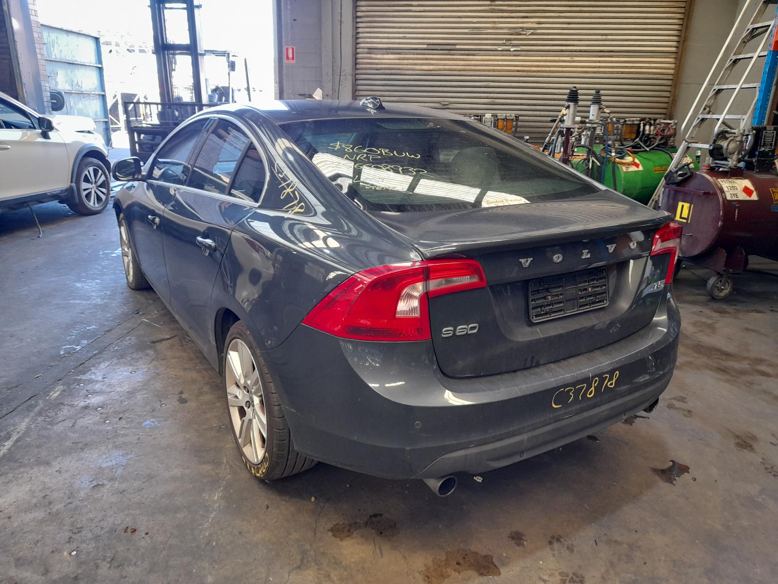 View Auto part Engine Volvo S60/v60 2011