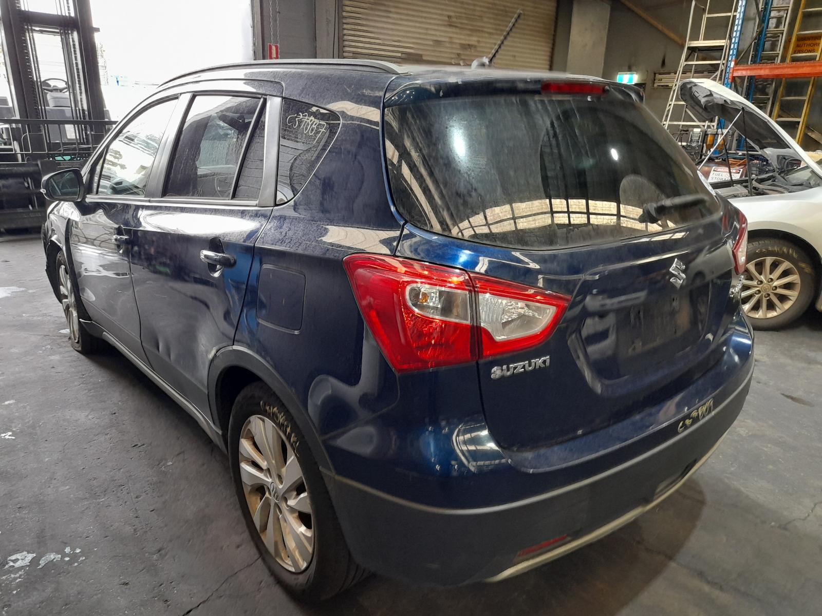 View Auto part Rear/Tailgate Glass Suzuki S-cross 2016