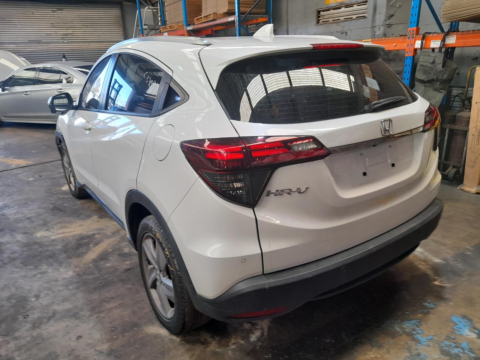 View Auto part Right Front Door Window Honda Hrv 2021