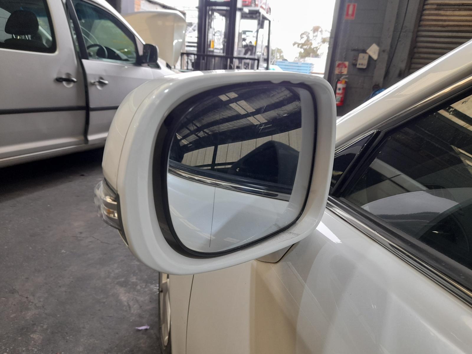 View Auto part Right Rear Door Sliding Lexus Is250/is250c 2012