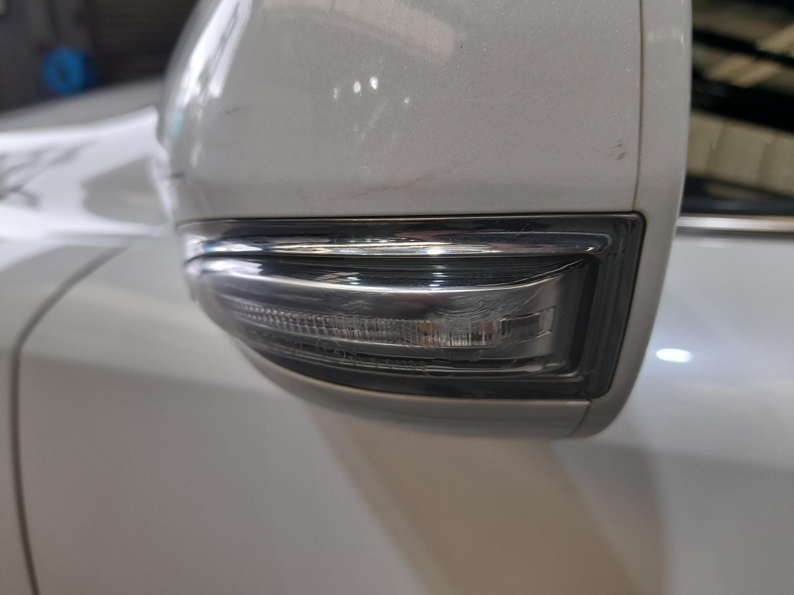 View Auto part Right Rear Door Sliding Lexus Is250/is250c 2012