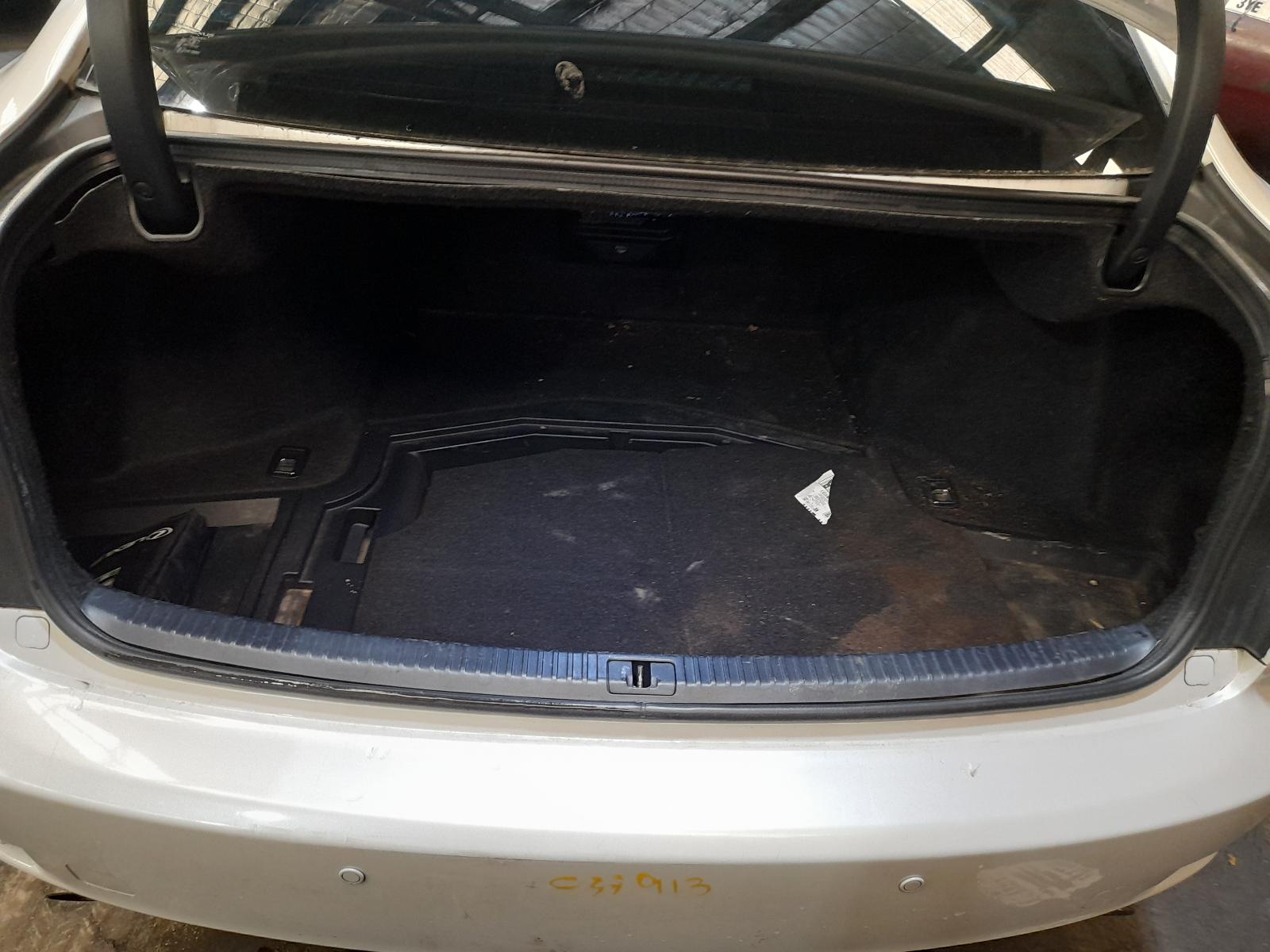 View Auto part Right Rear Door Sliding Lexus Is250/is250c 2012