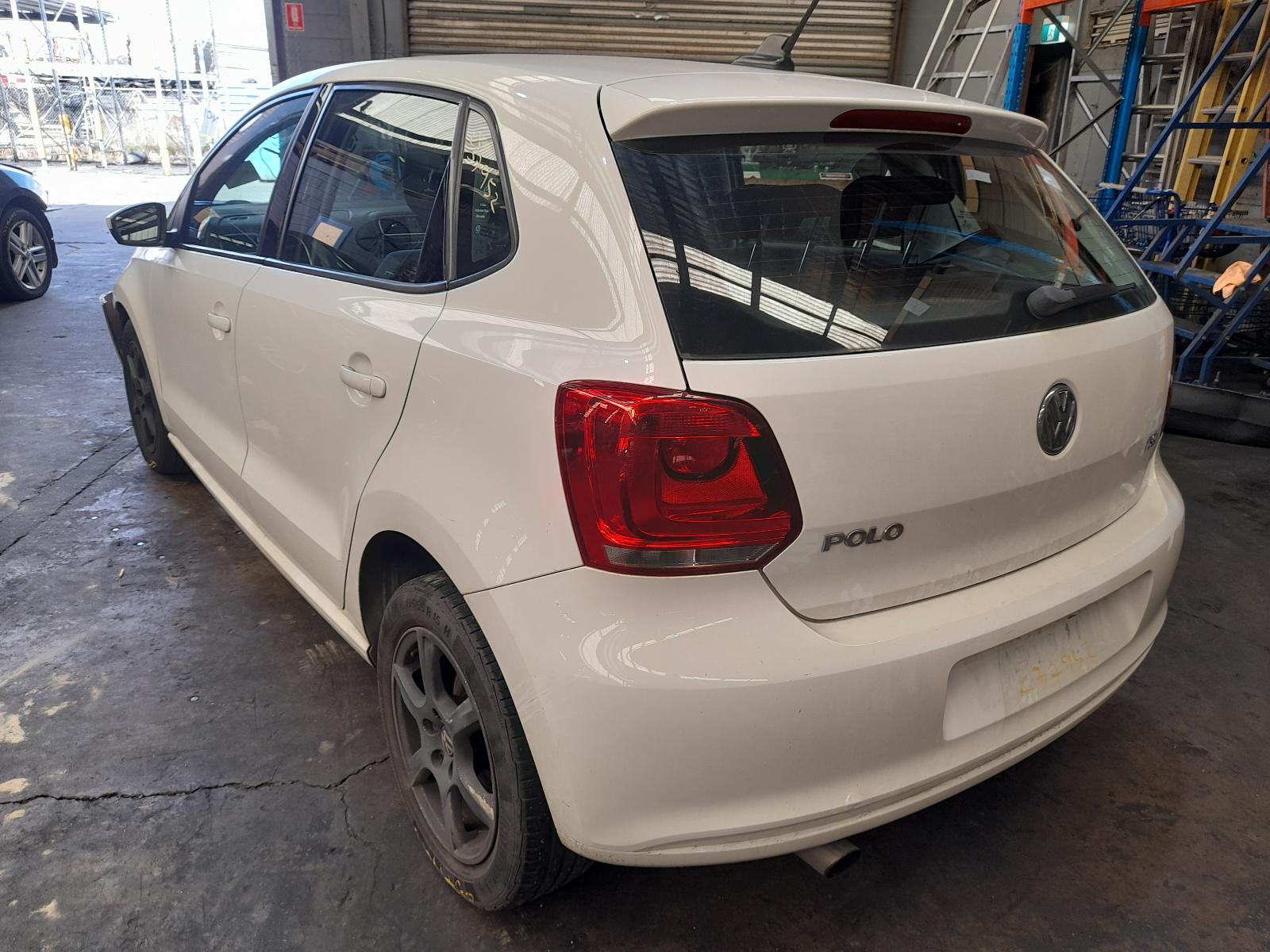 View Auto part Rear/Tailgate Glass Volkswagen Polo 2013