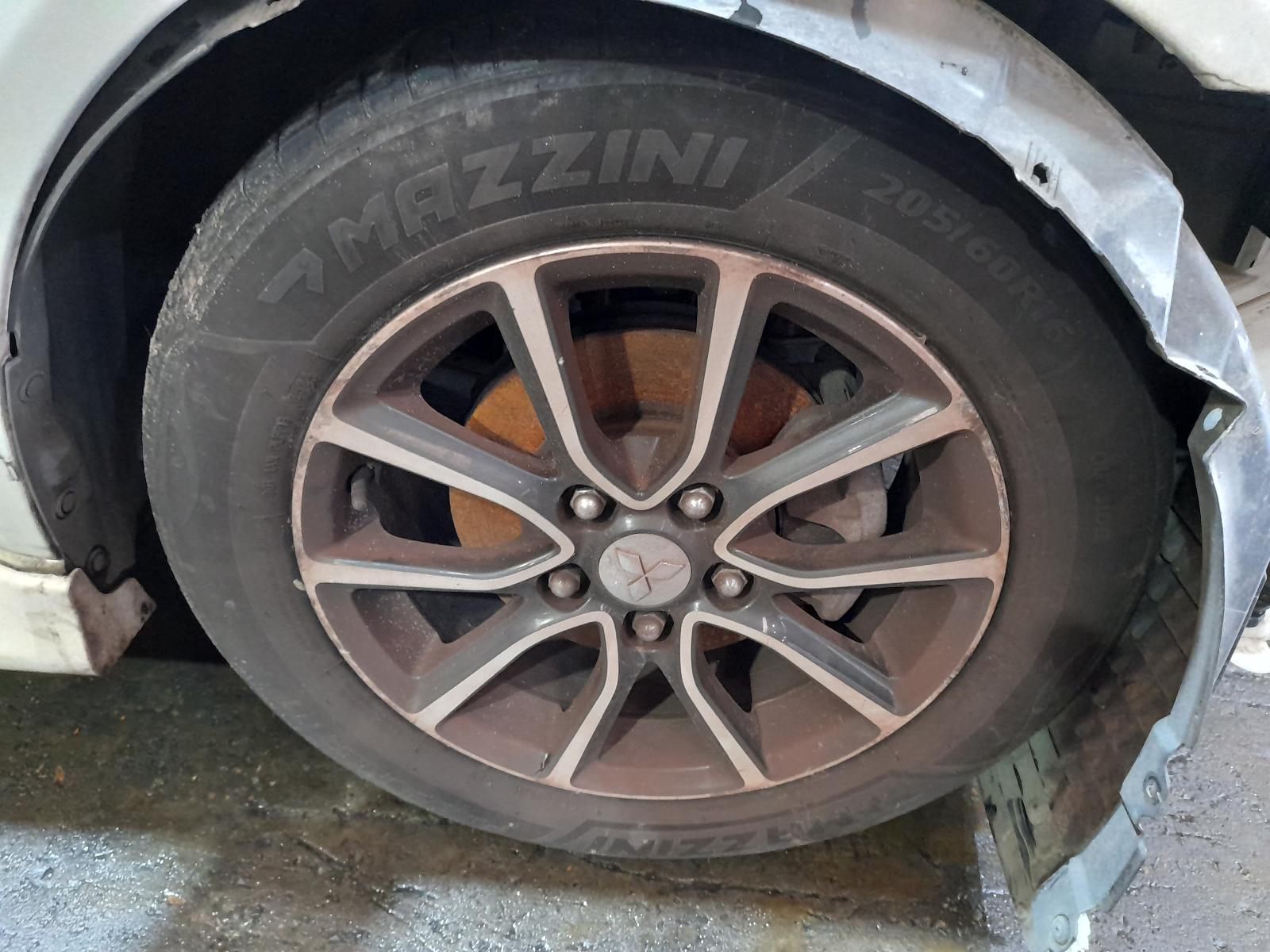 View Auto part Engine Mitsubishi Lancer 2015