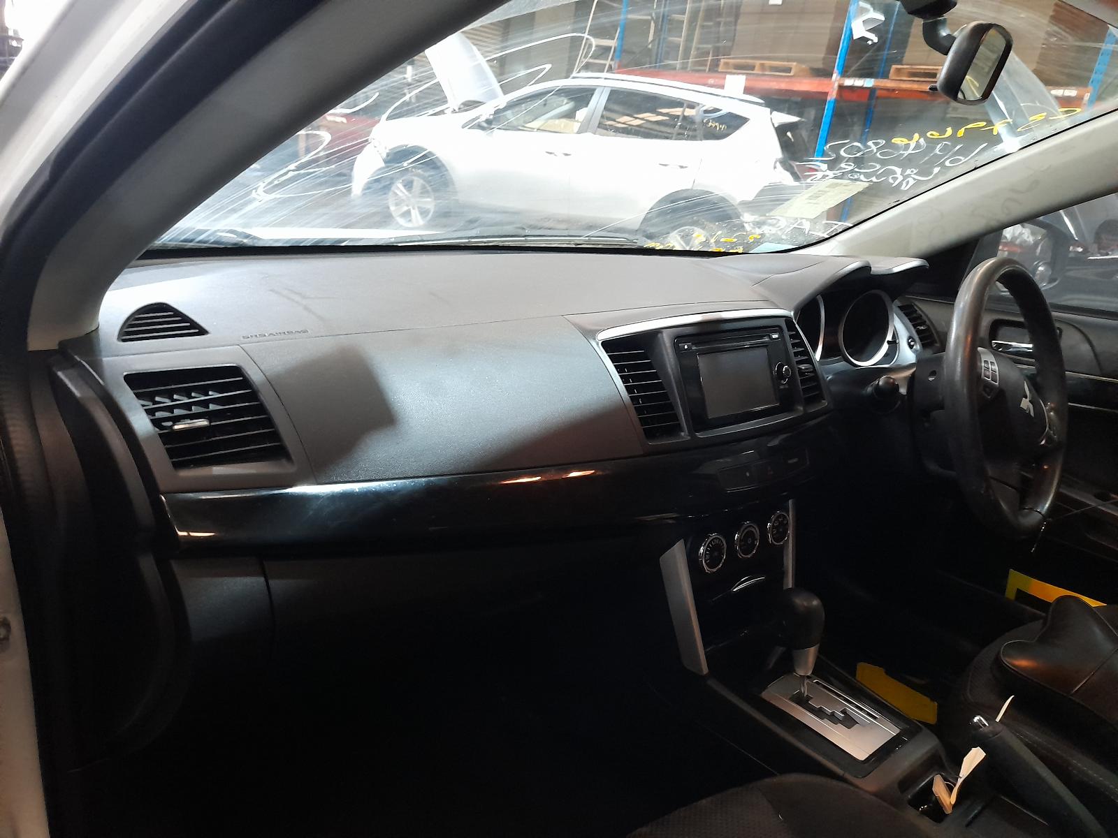 View Auto part Engine Mitsubishi Lancer 2015