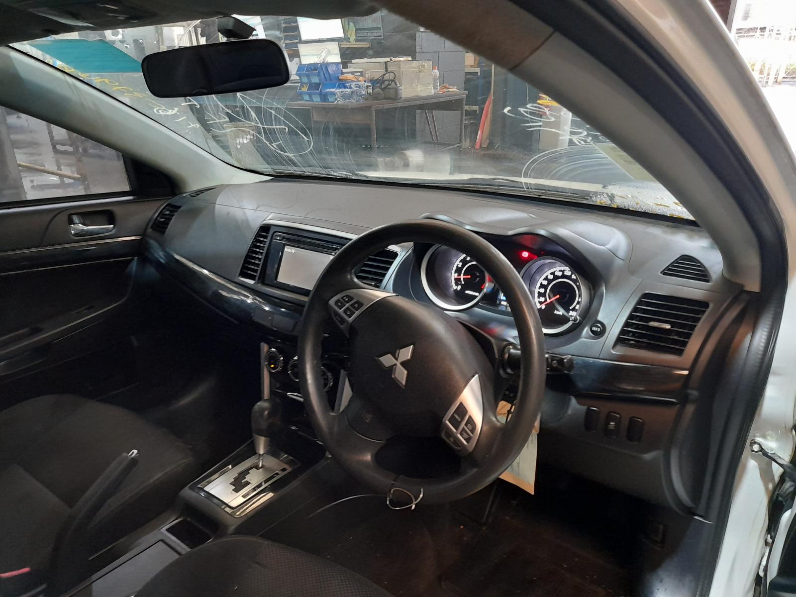 View Auto part Engine Mitsubishi Lancer 2015