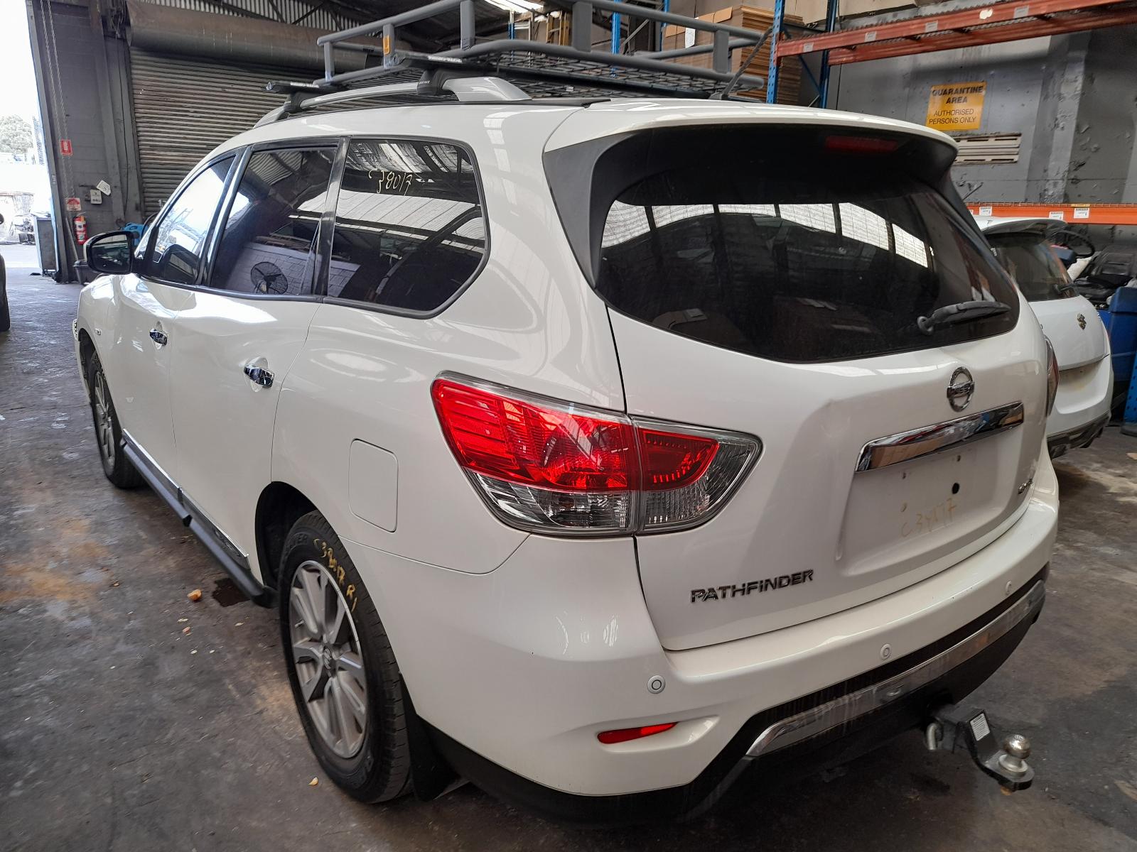 View Auto part Rear/Tailgate Glass Nissan Pathfinder 2013