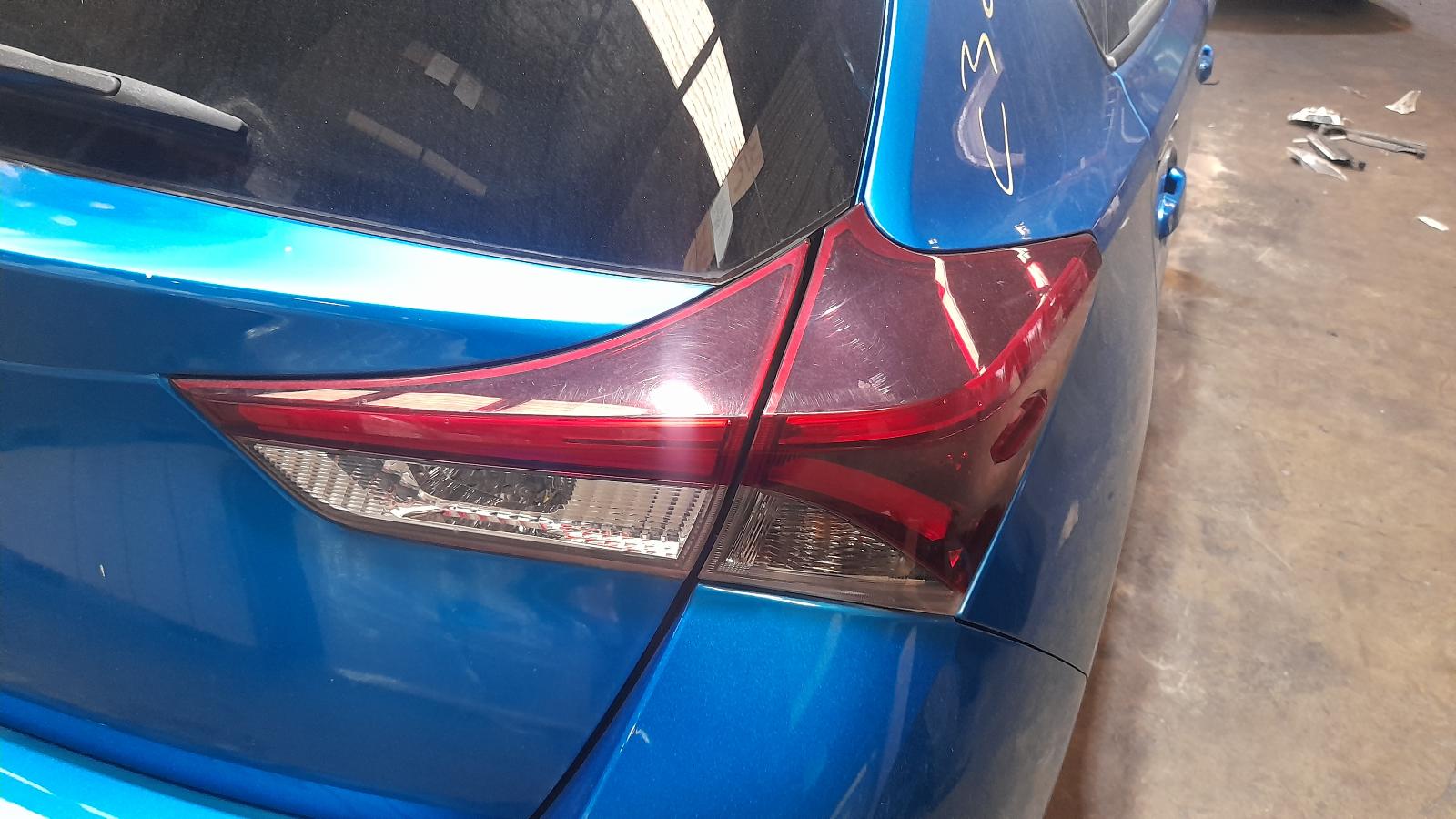 View Auto part Console Toyota Corolla 2017