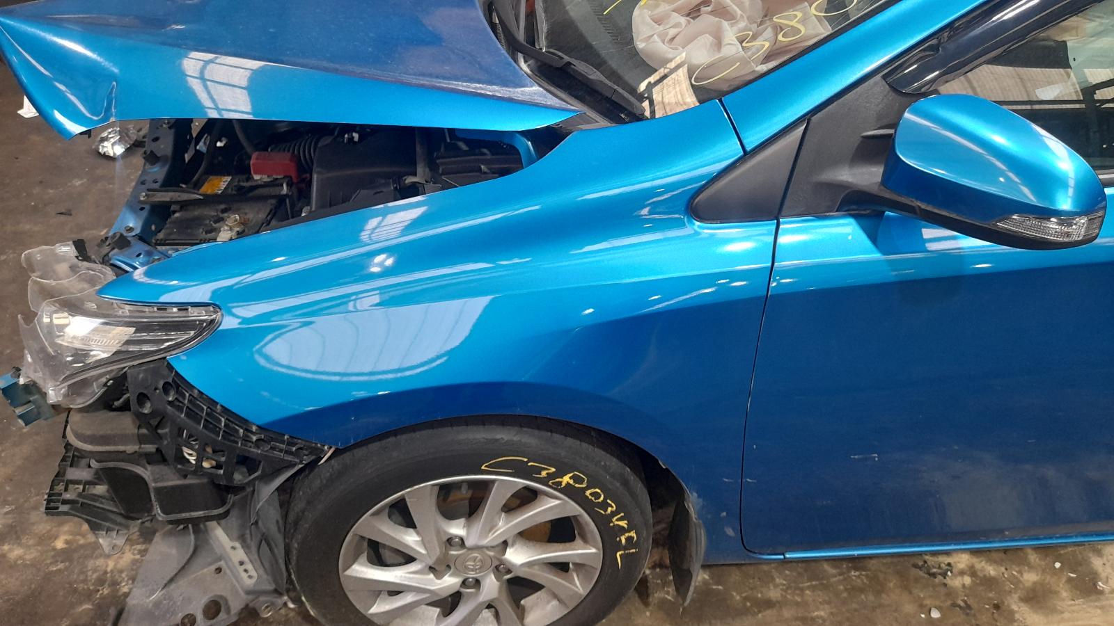 View Auto part Console Toyota Corolla 2017
