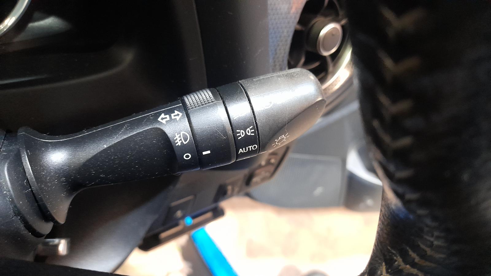 View Auto part Console Toyota Corolla 2017