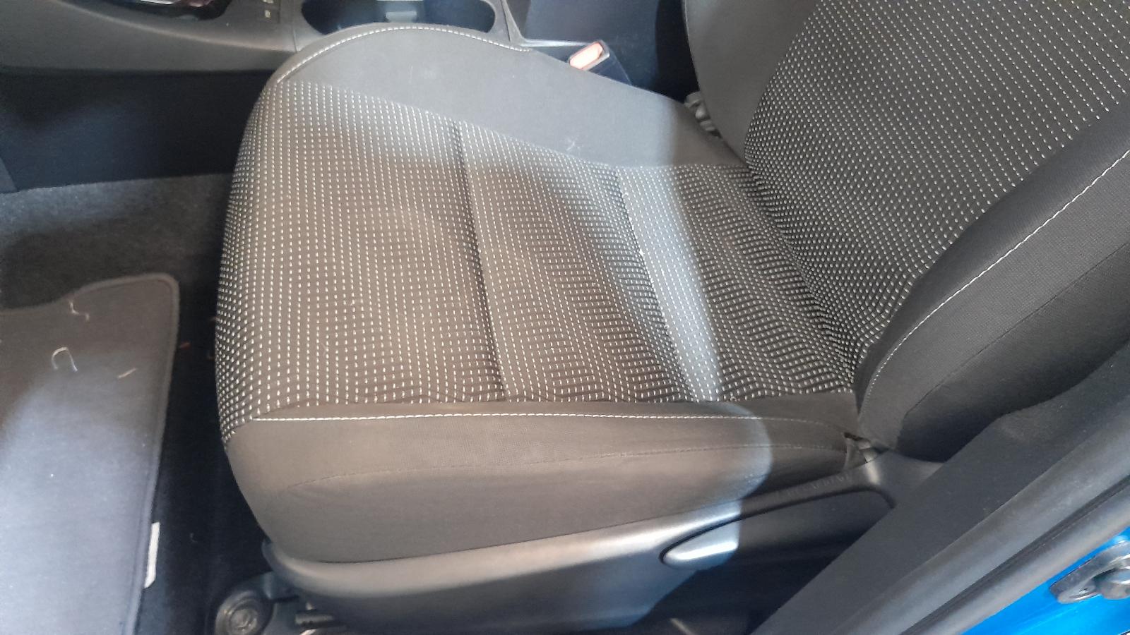 View Auto part Console Toyota Corolla 2017