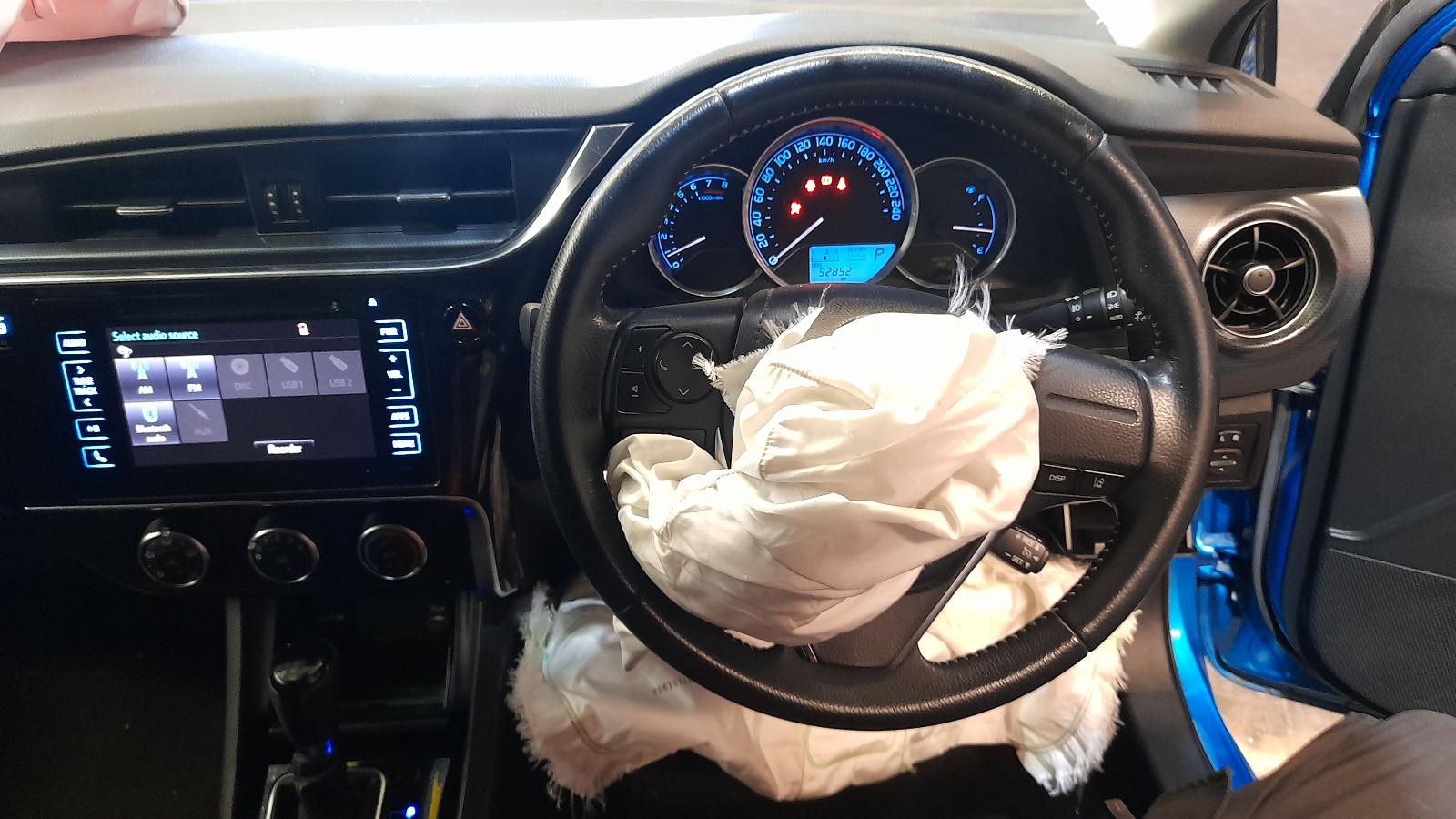 View Auto part Console Toyota Corolla 2017