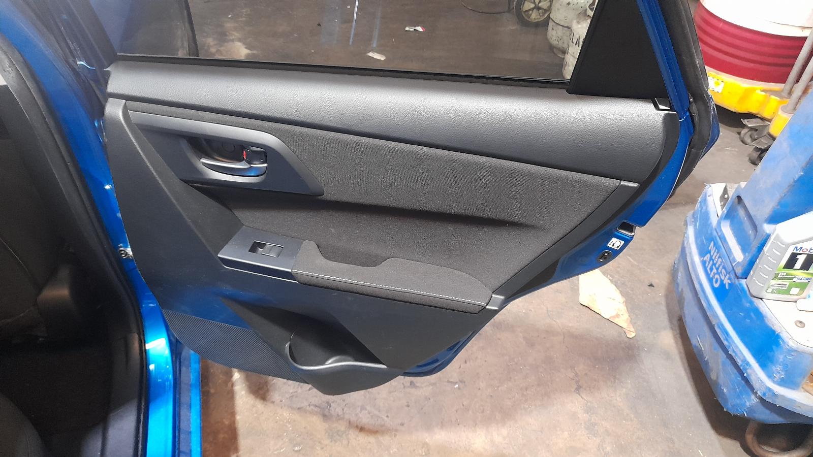 View Auto part Console Toyota Corolla 2017