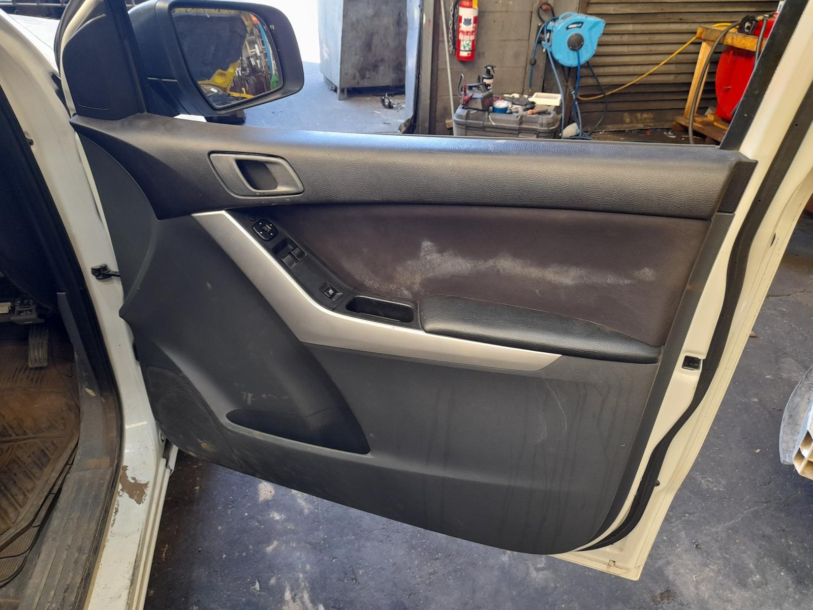 View Auto part Engine Mazda Bt50 2013