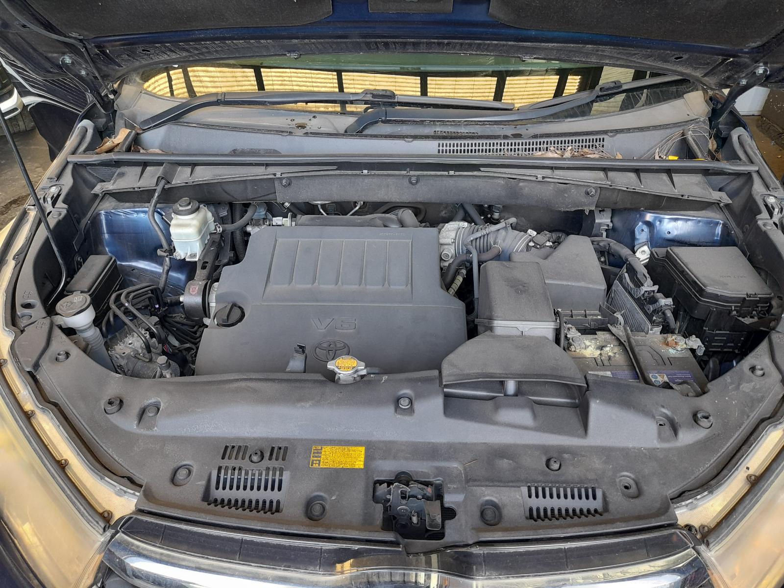 View Auto part Right Rear Door Window Toyota Kluger 2015