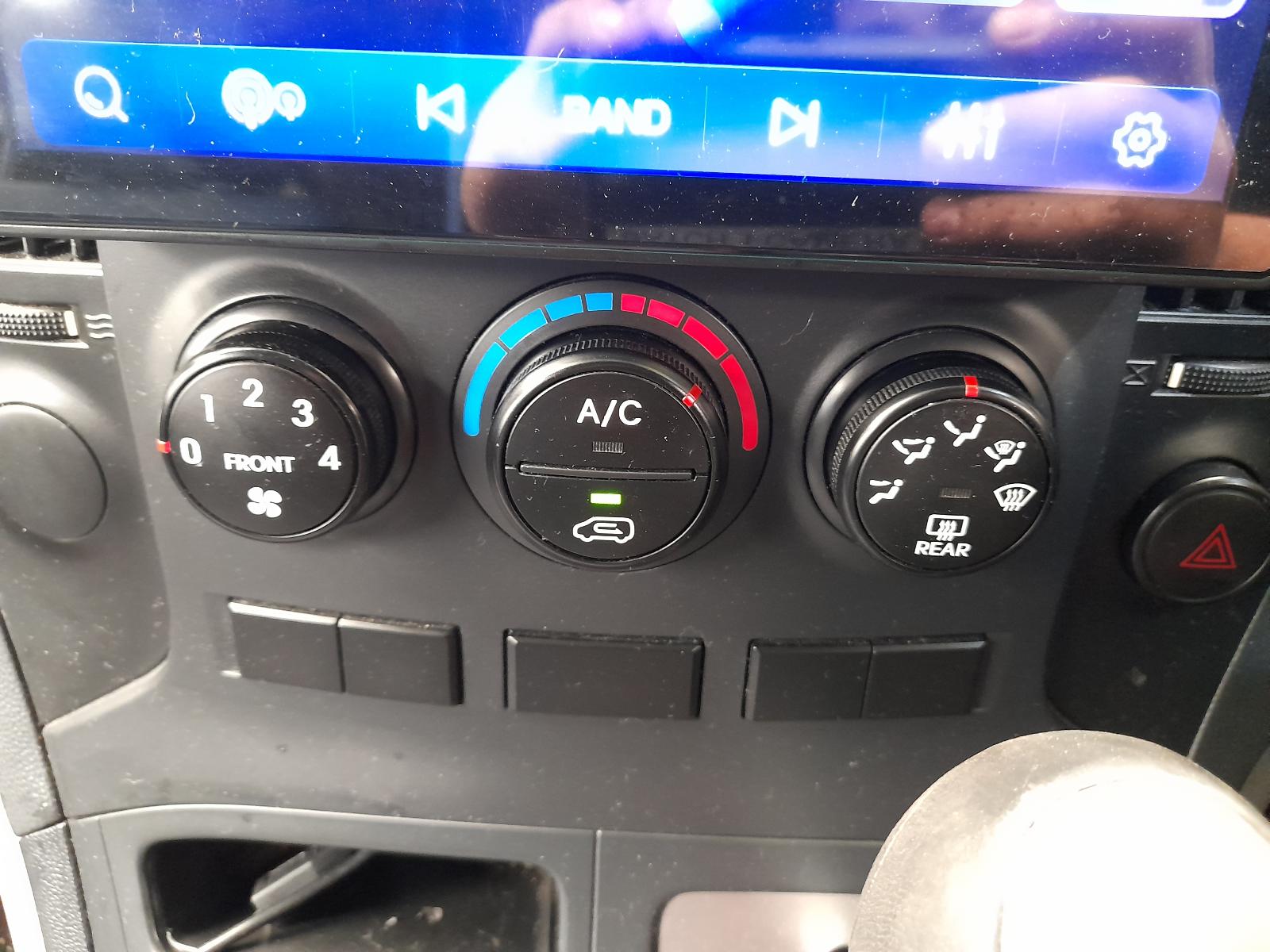 View Auto part Engine Hyundai Iload/imax 2014