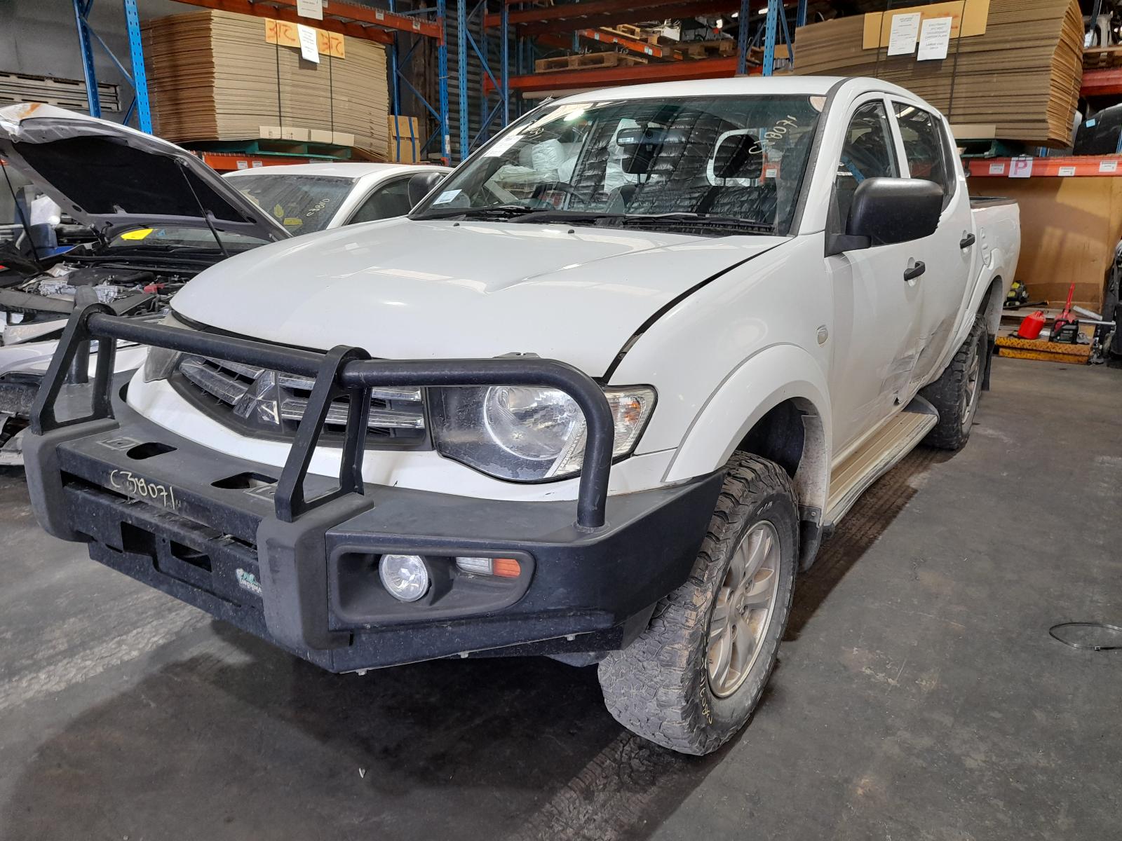 View Auto part Engine Mitsubishi Triton 2015