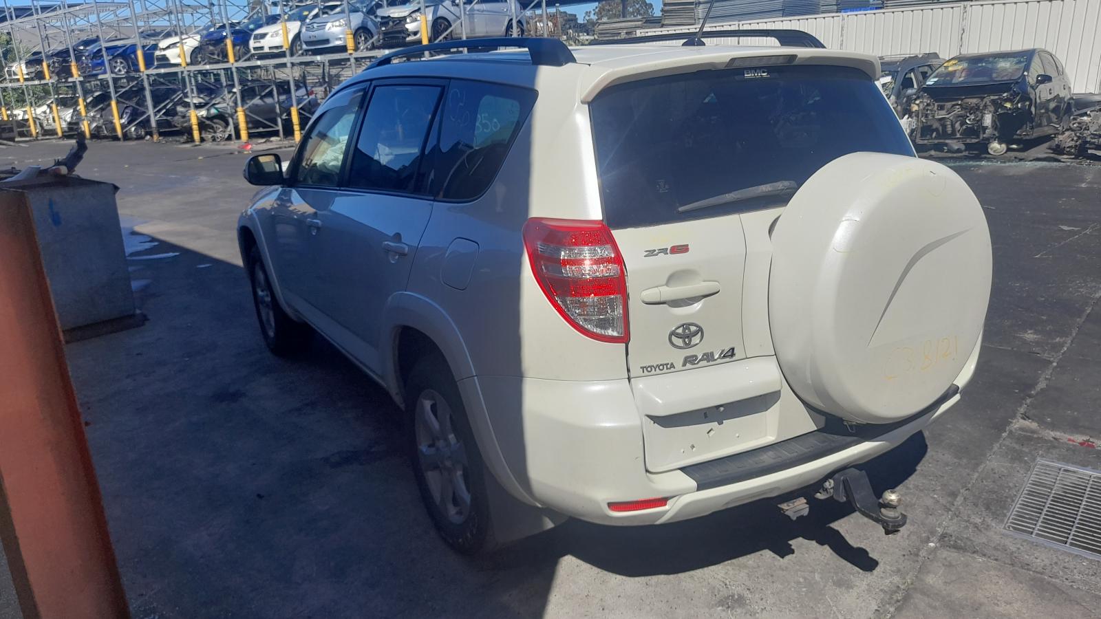 View Auto part Catalytic Converter Toyota Rav4 2011