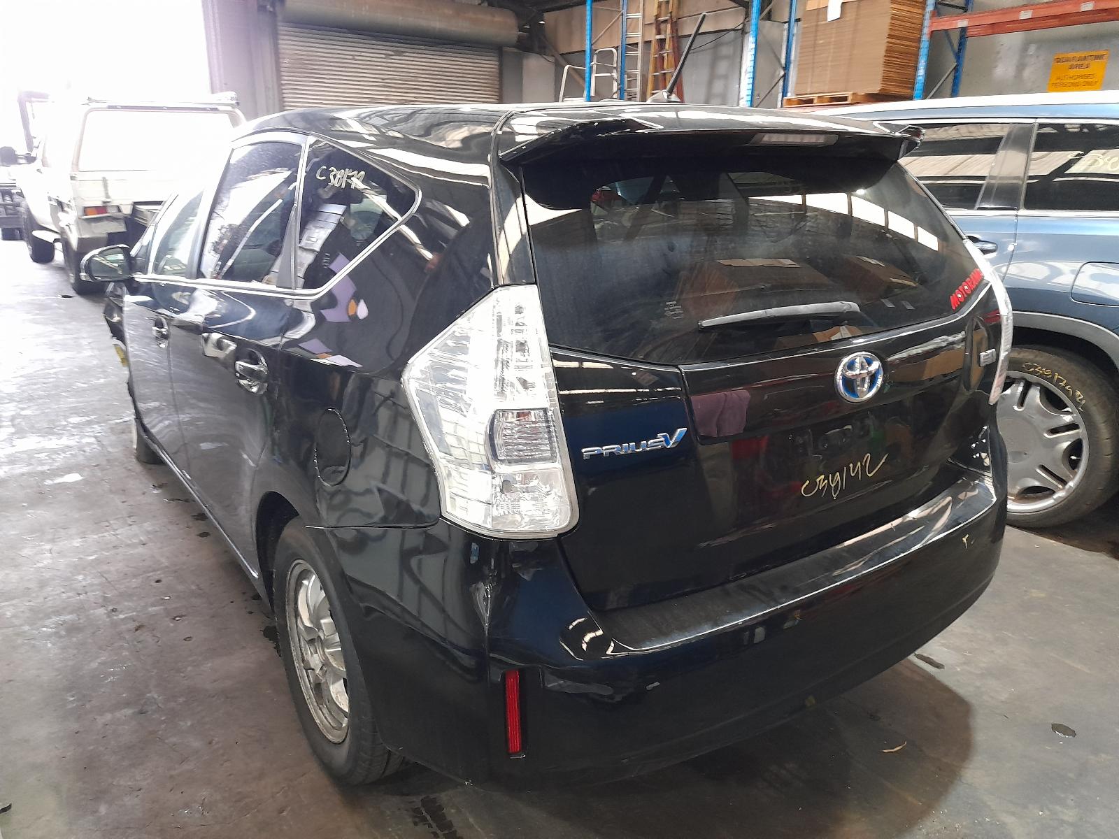 View Auto part Fuel Tank Toyota Prius 2014