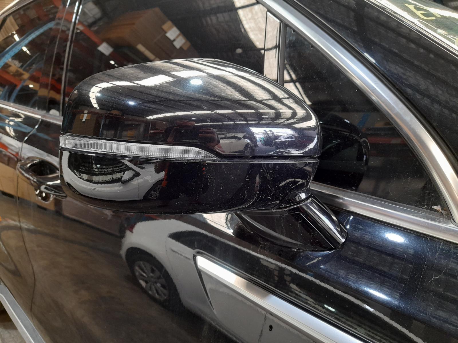 View Auto part Right Door Mirror Kia Sorento 2022