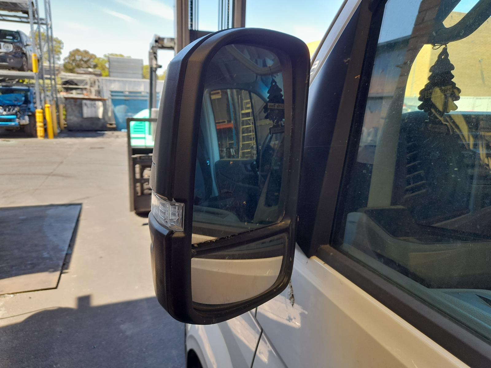 View Auto part Abs Pump/Modulator Volkswagen Crafter 2022