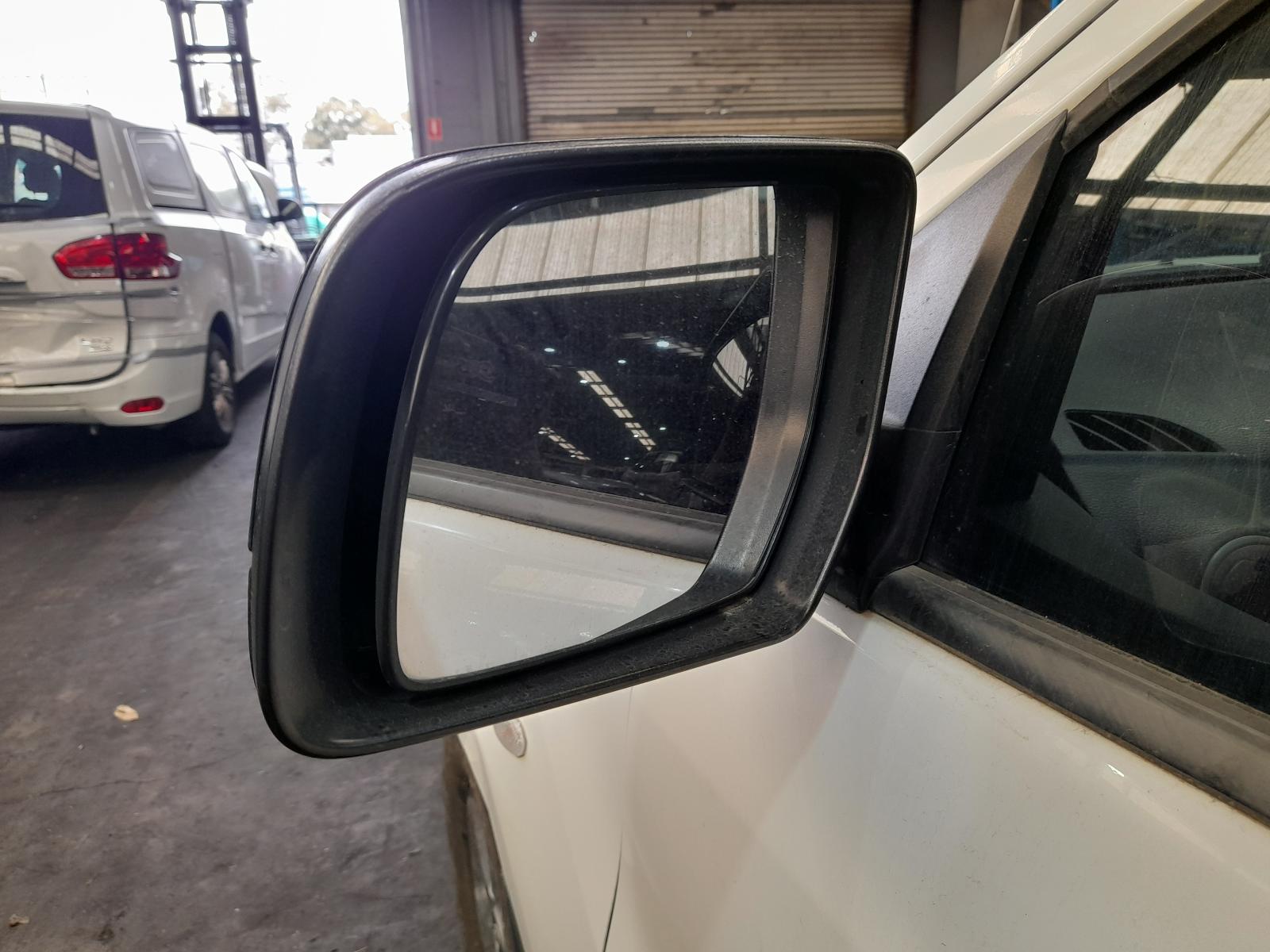 View Auto part Pwr Dr Wind Switch Mazda Bt50 2020